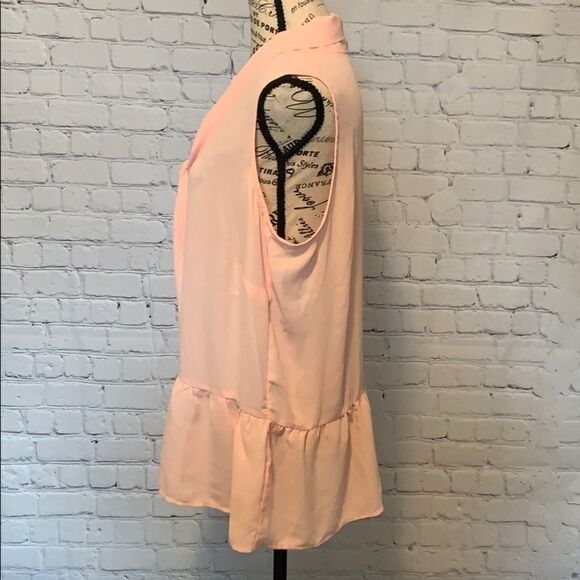 Kate & Mallory sleeveless blouse size large - Picture 6 of 9